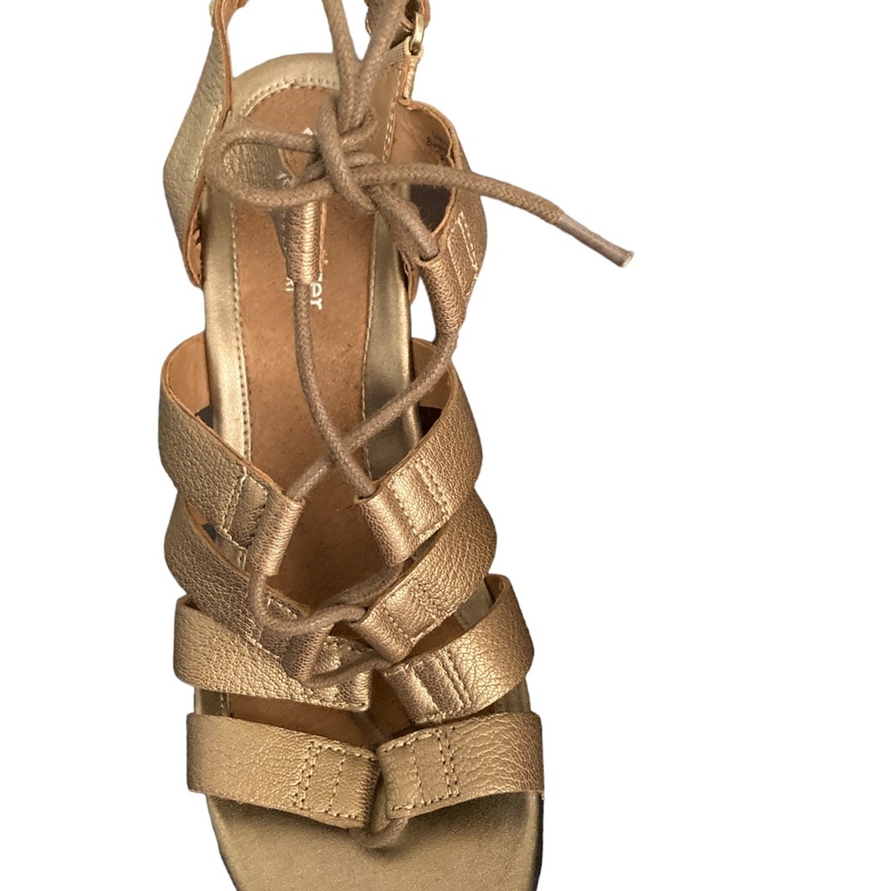 Naturalizer super comfortable durable, wedge sandal